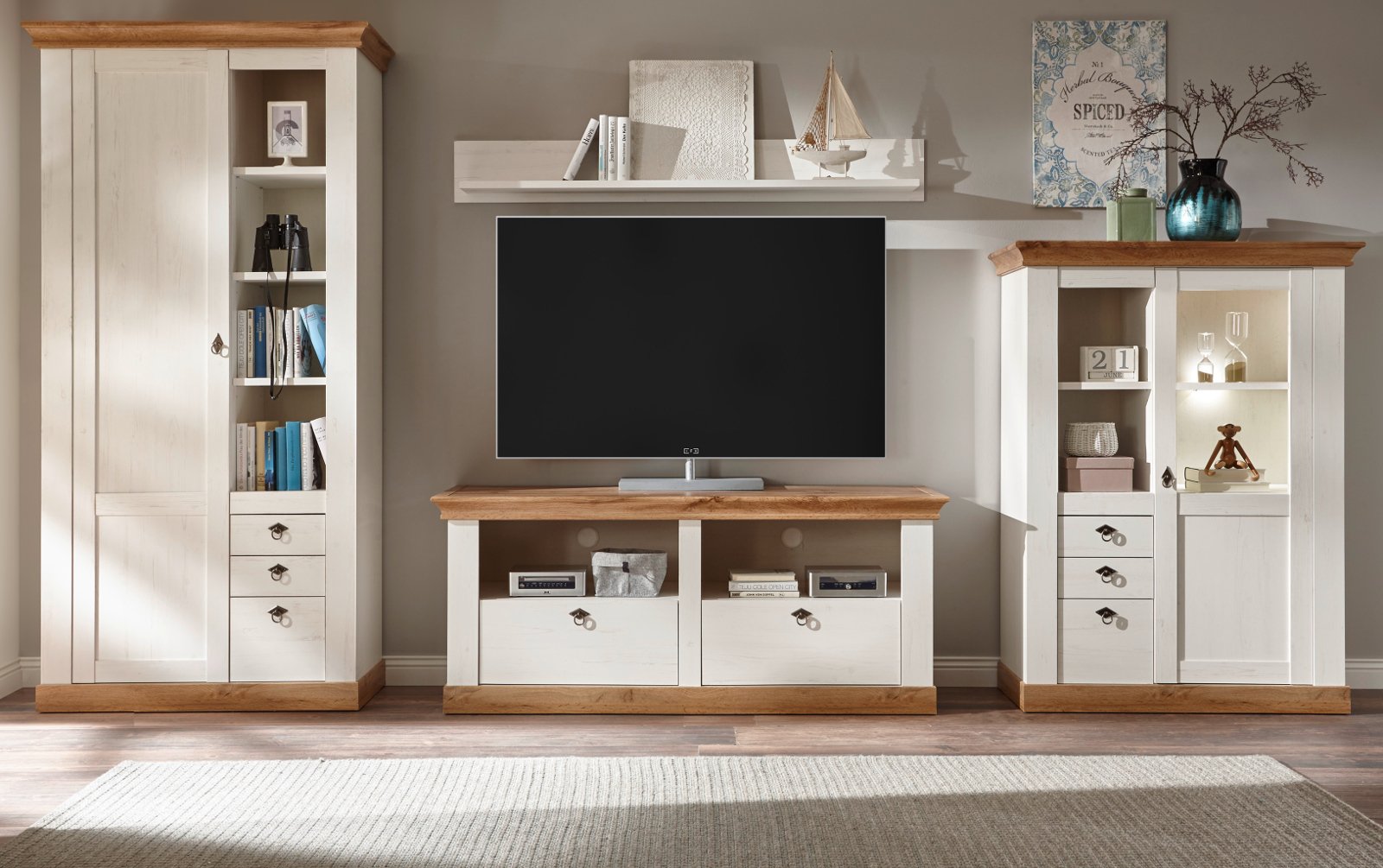 Wohnwände Landhausstil